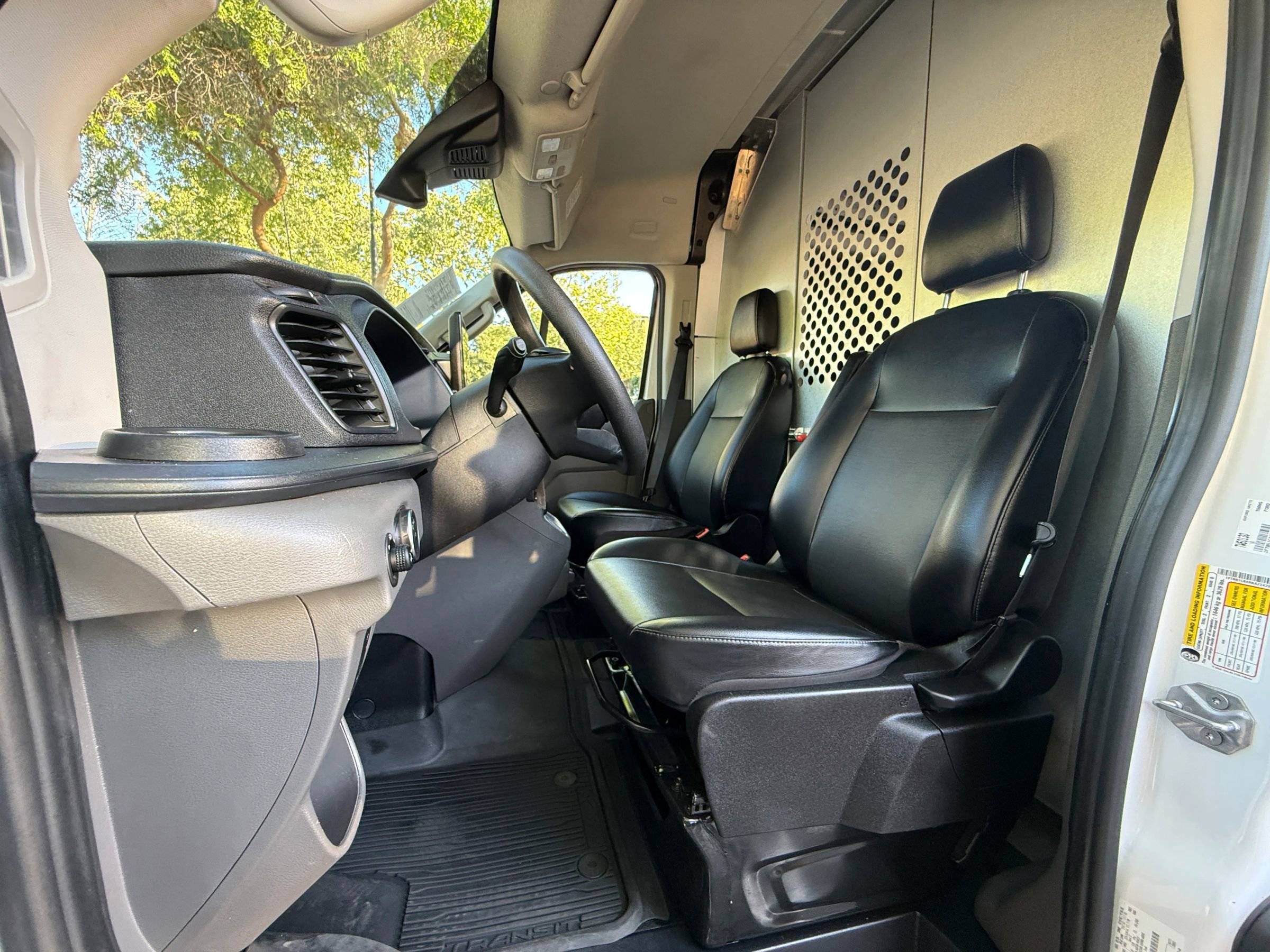 Used 2024 Ford Transit 250 148 Medium Roof w/ Load Area Protection Package RWD image 22