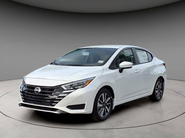 New 2025 Nissan Versa SV w/ Trunk Package