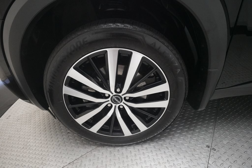Used 2025 Nissan Pathfinder Platinum AWD/4WD image 27