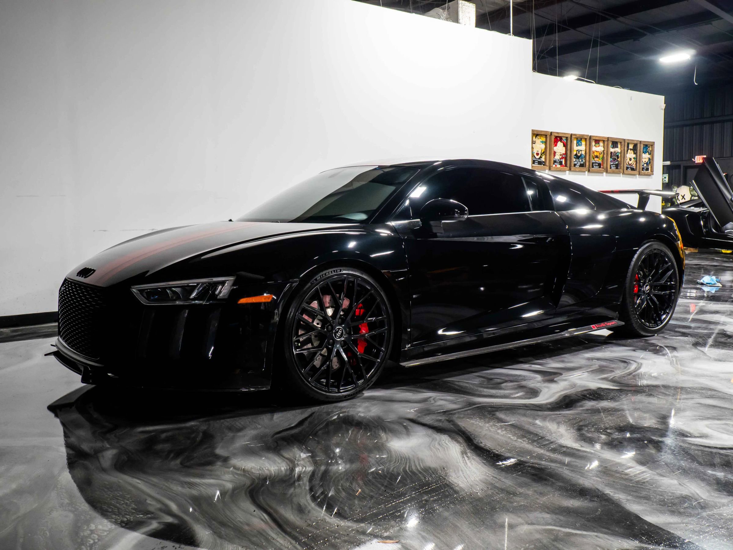 Used 2018 Audi R8 V10 w/ Premium Package image 14