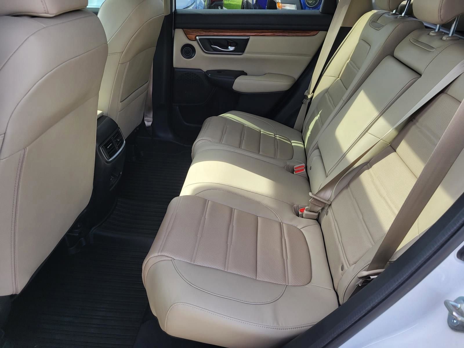 Used 2020 Honda CR-V Touring image 14