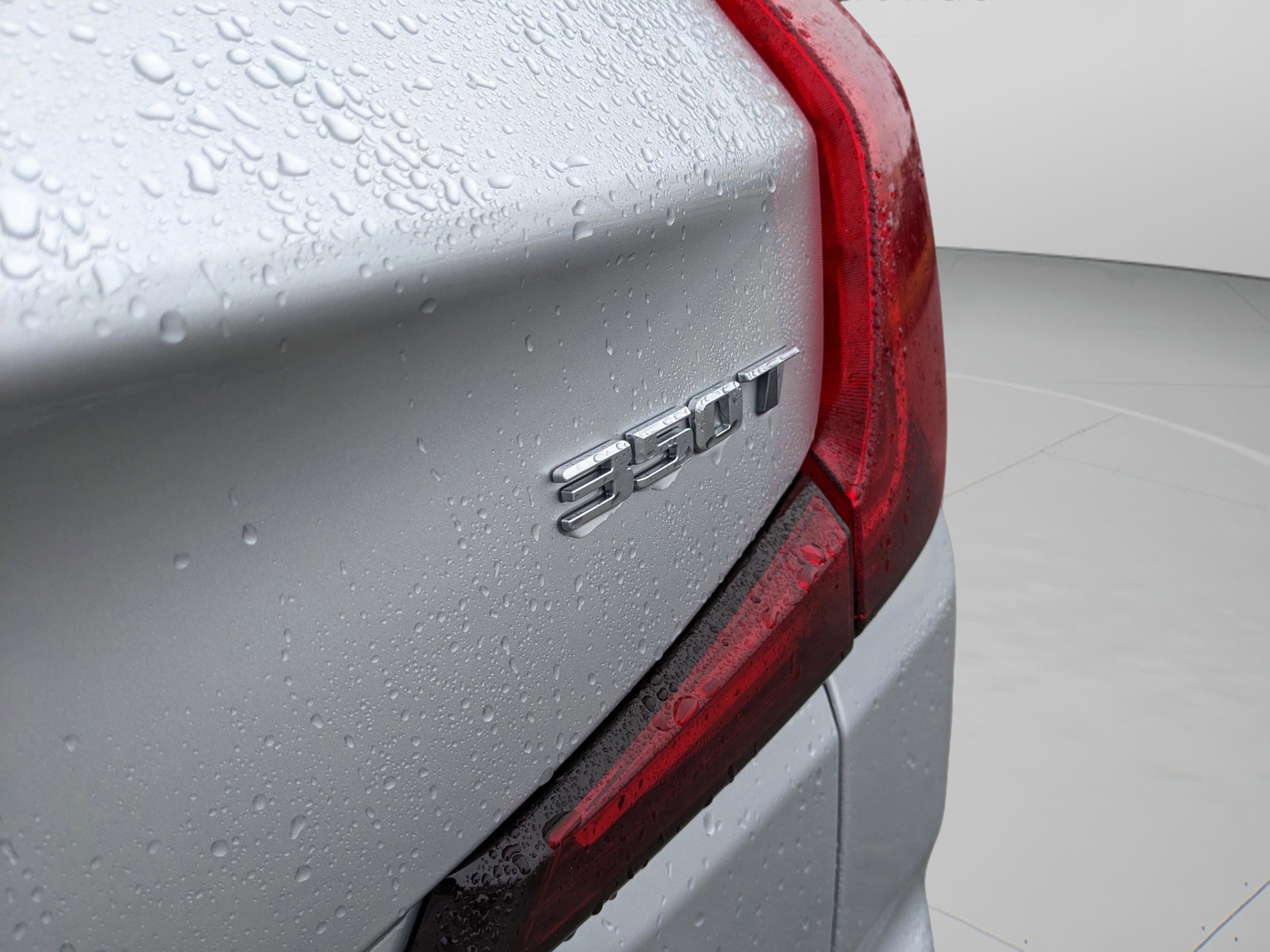 Used 2022 Cadillac XT4 Premium Luxury w/ Safety Alert Package image 15