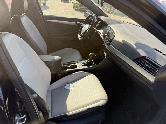 Used 2021 Volkswagen Jetta R-Line image 10