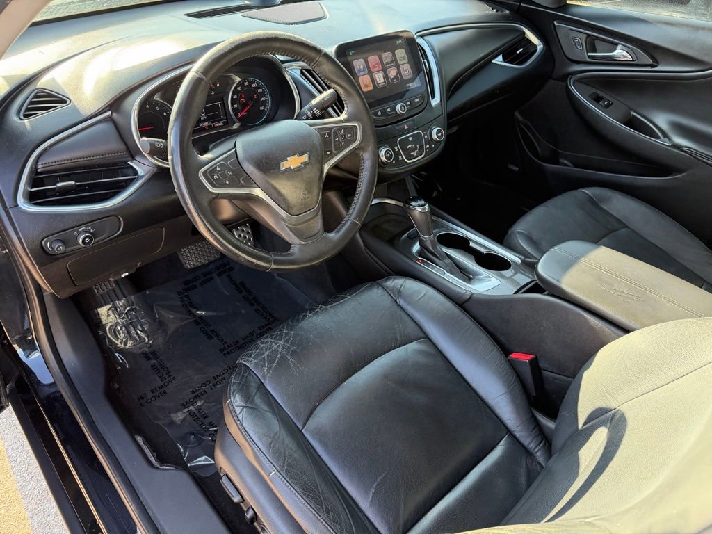 Used 2016 Chevrolet Malibu LT w/ Leather Package image 11