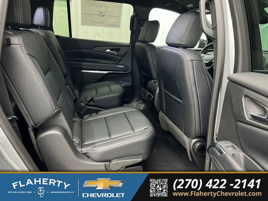 New 2026 Chevrolet Traverse LT w/ Midnight/Sport Edition AWD/4WD image 16