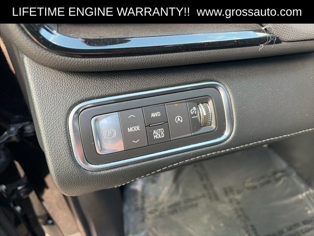 Used 2025 Buick Enclave Preferred AWD/4WD image 19
