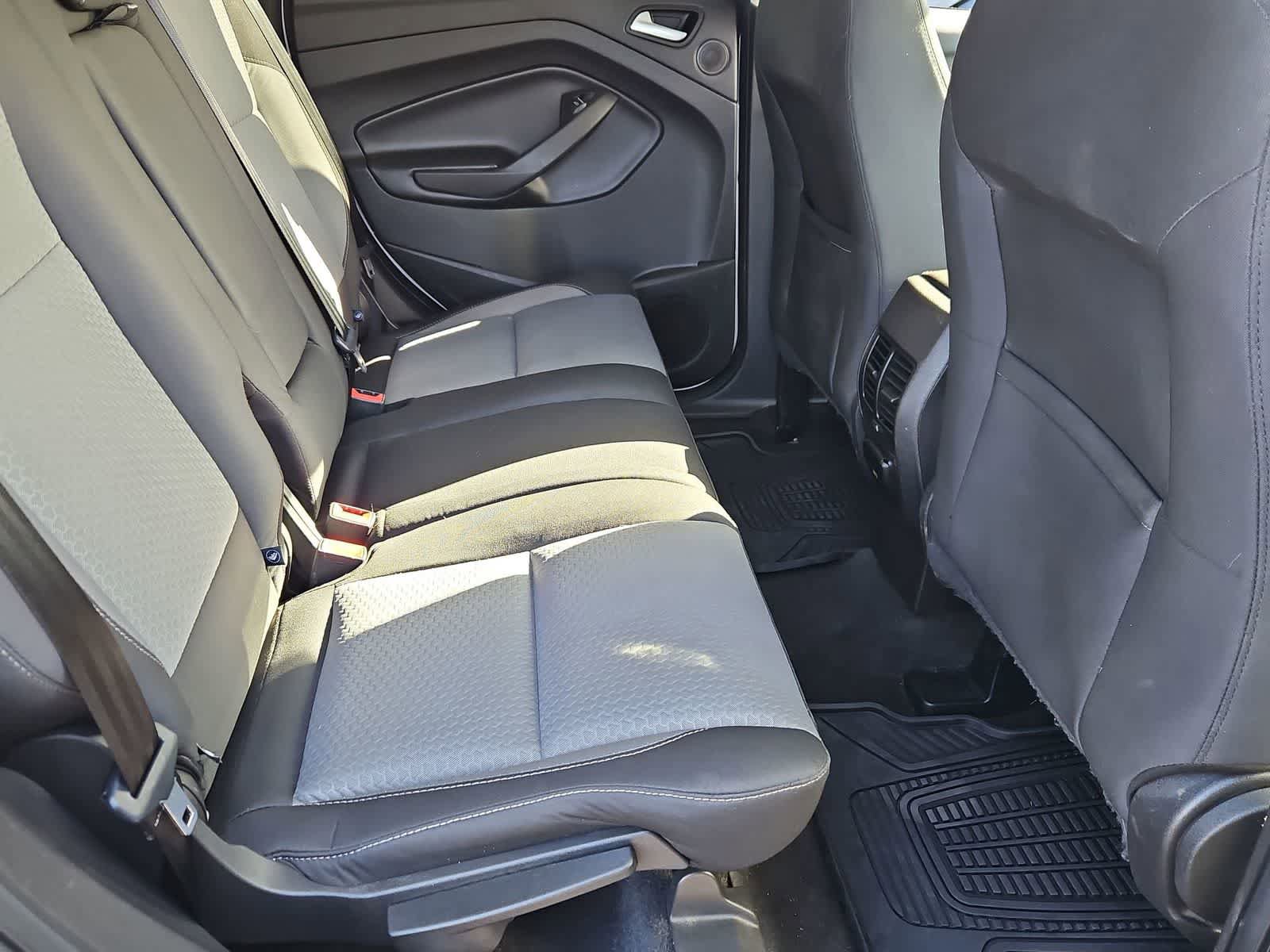 Used 2017 Ford Escape SE w/ Equipment Group 201A AWD/4WD image 20