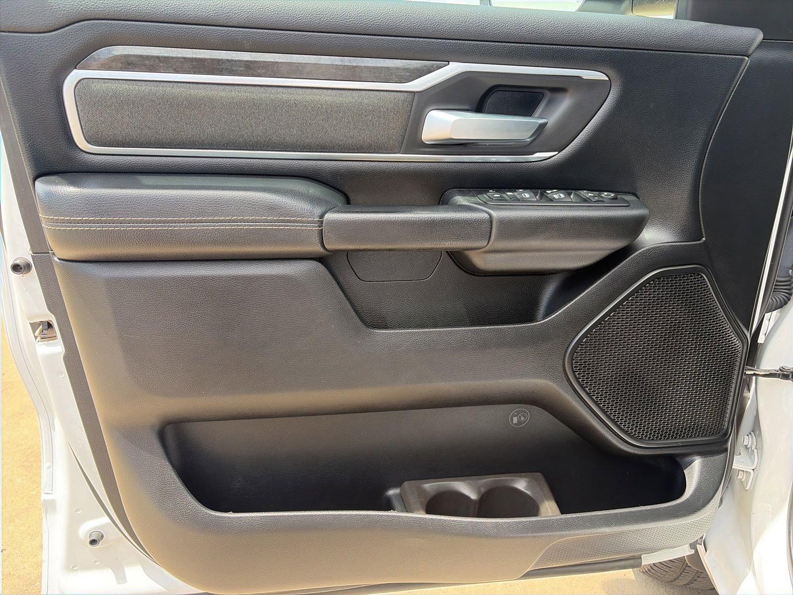 Used 2019 RAM 1500 Big Horn AWD/4WD image 16