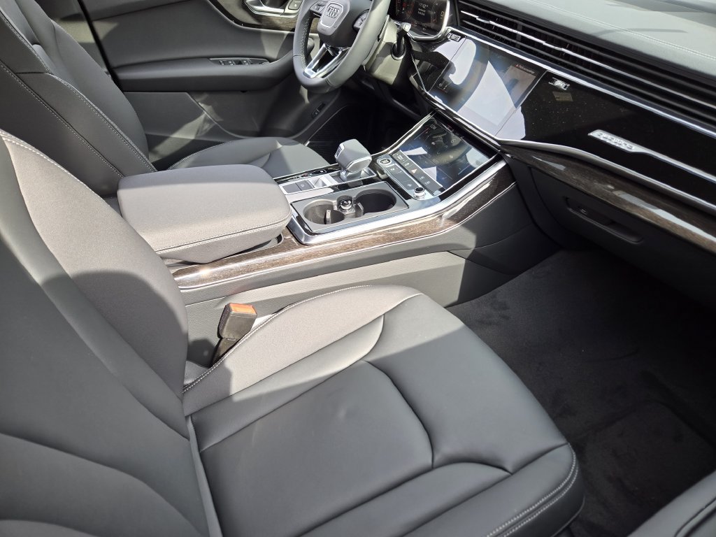 New 2026 Audi Q7 2.0T Premium AWD/4WD image 18