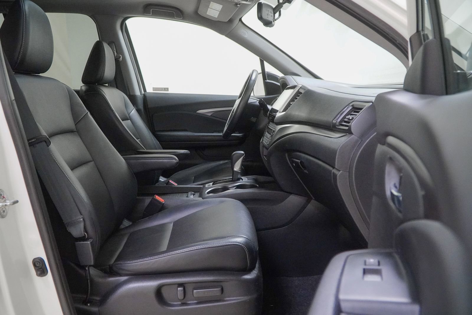 Used 2019 Honda Ridgeline RTL-T image 37