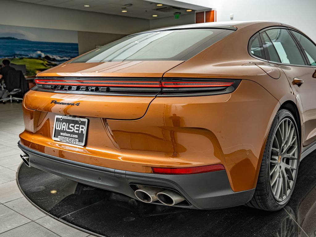 Certified 2024 Porsche Panamera 4 AWD/4WD image 20