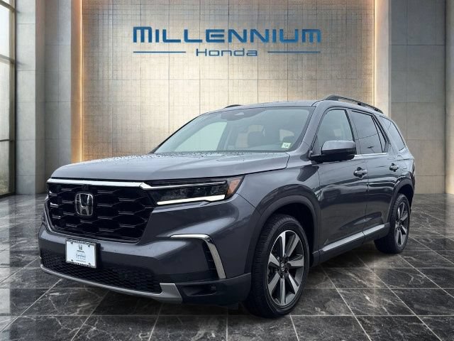Used 2024 Honda Pilot Elite image 1