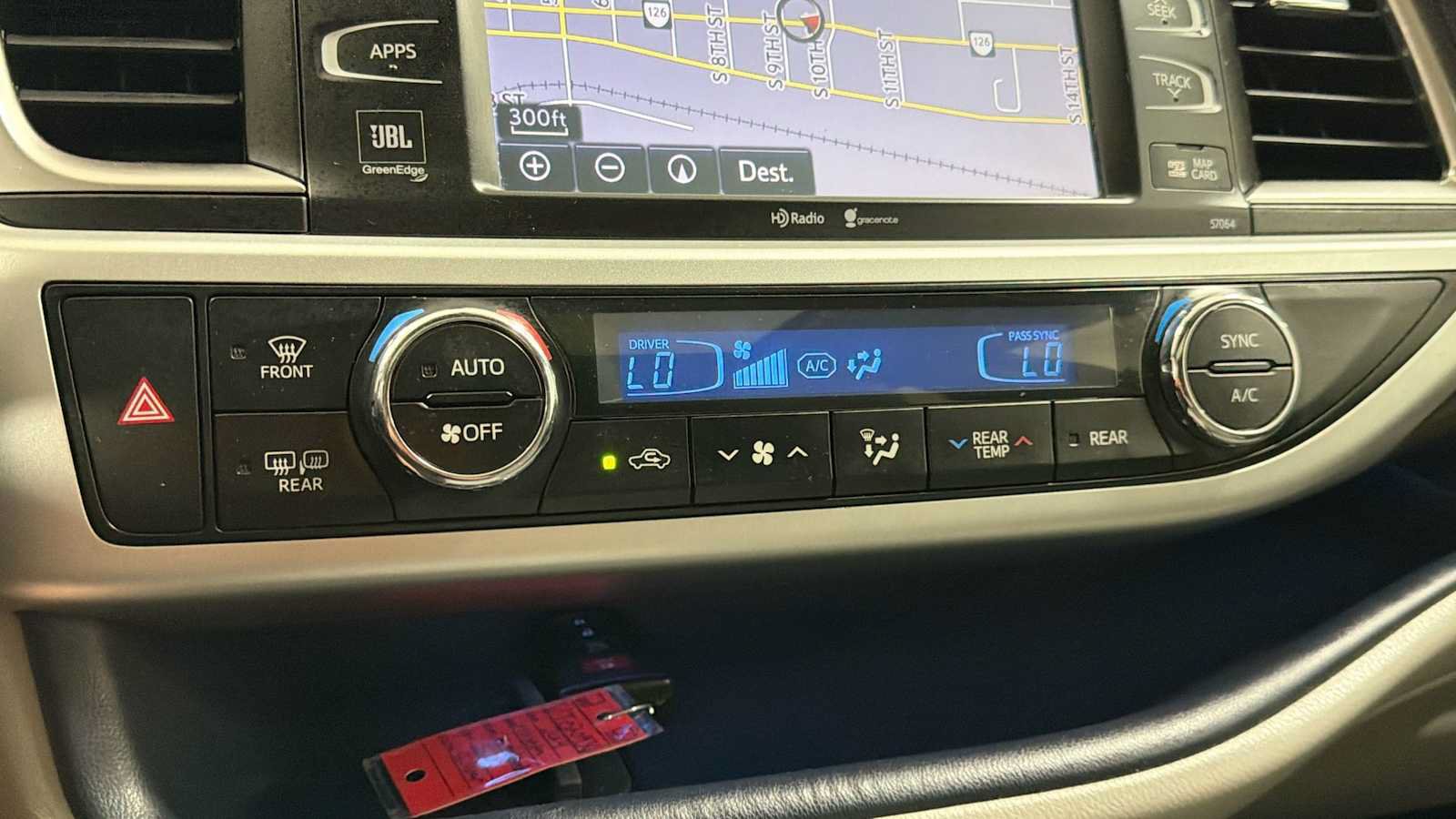 Used 2014 Toyota Highlander Limited FWD image 21