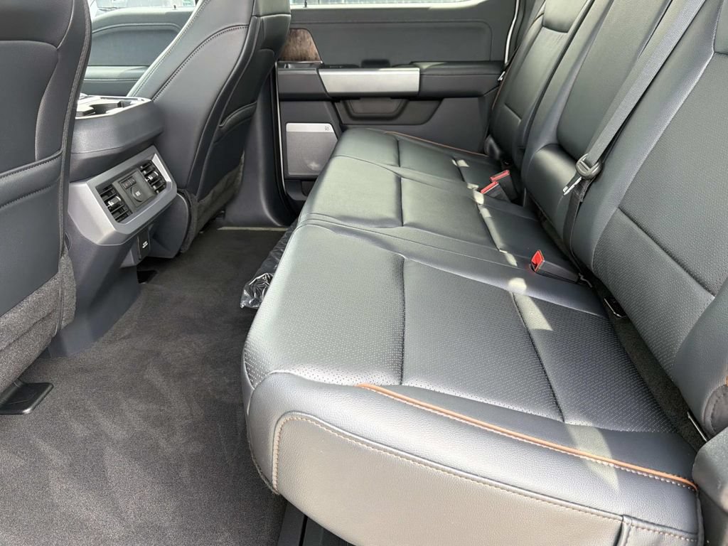 New 2026 Ford F250 Lariat w/ Tremor Off-Road Package AWD/4WD image 16