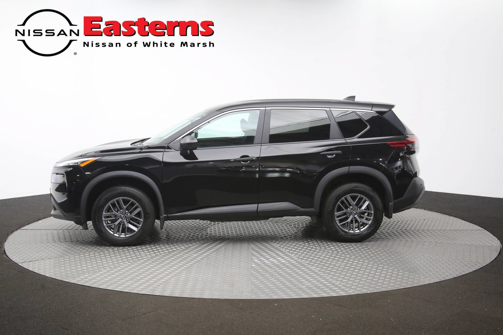 Used 2023 Nissan Rogue S AWD/4WD image 56