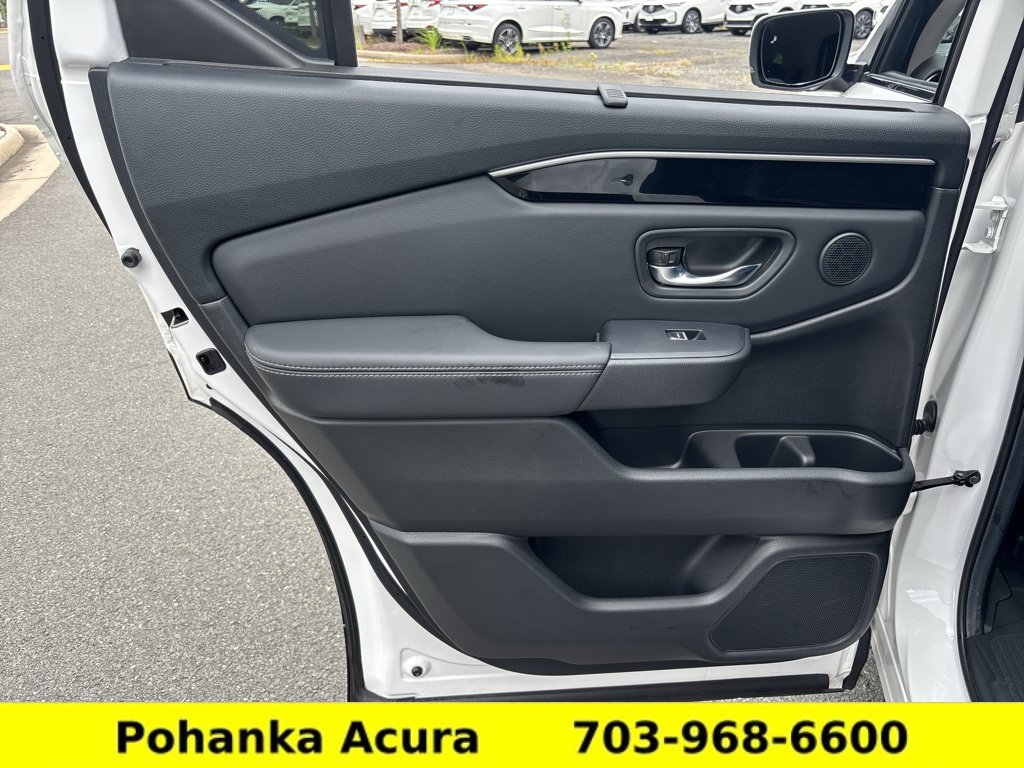 Used 2024 Honda Pilot Touring image 28