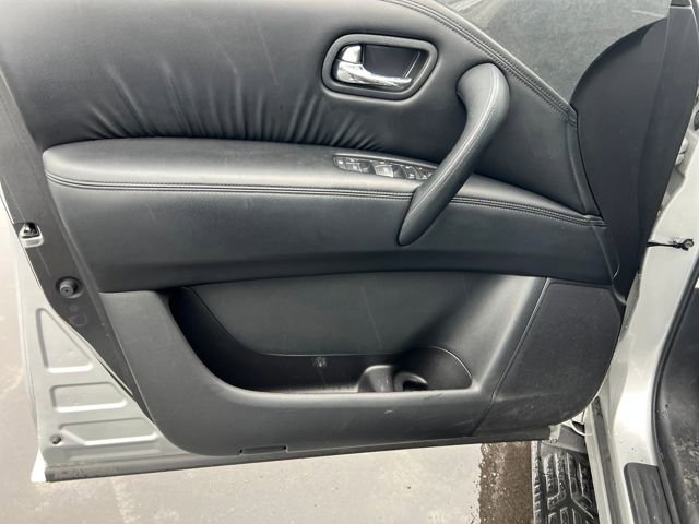 Used 2022 Nissan Armada SV image 11