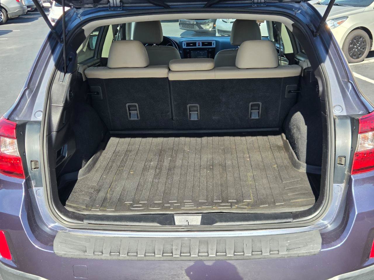 Used 2016 Subaru Outback 2.5i Limited AWD/4WD image 34