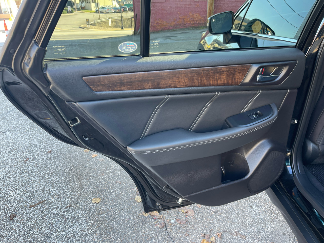 Used 2018 Subaru Outback 2.5i Limited image 28