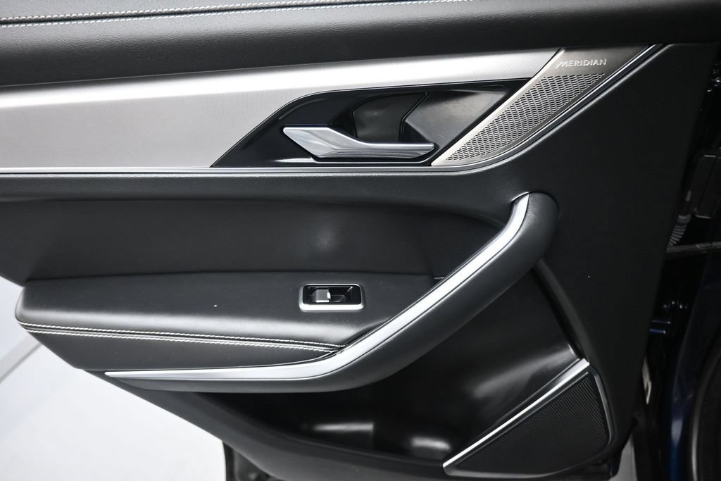 Used 2024 Jaguar F-PACE R-Dynamic S AWD/4WD image 30