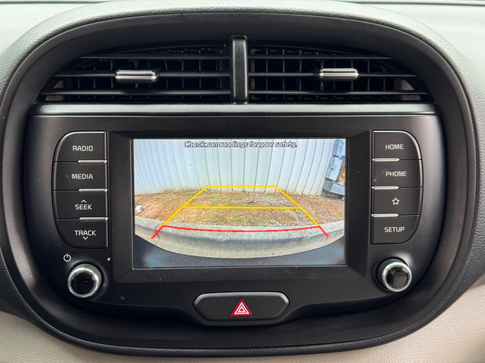 Used 2020 Kia Soul LX FWD image 23