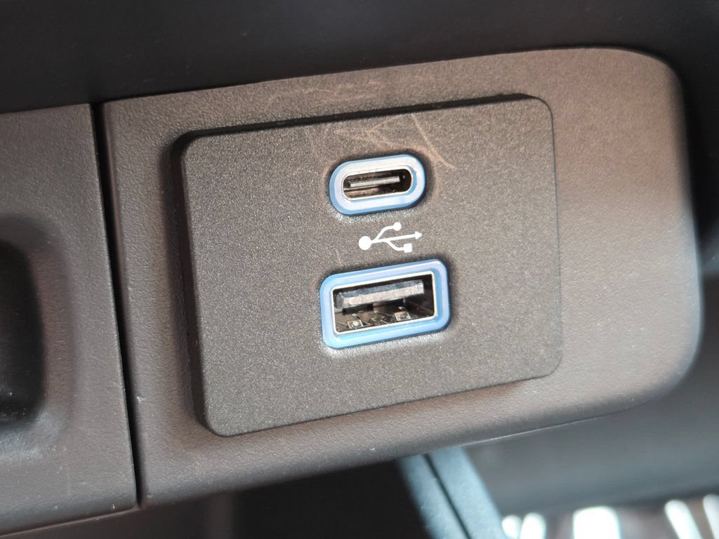 Used 2024 Ford Maverick Lariat w/ FX4 Off-Road Package AWD/4WD image 7