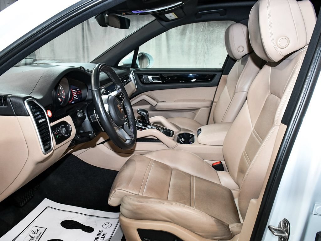 Used 2023 Porsche Cayenne AWD/4WD image 41