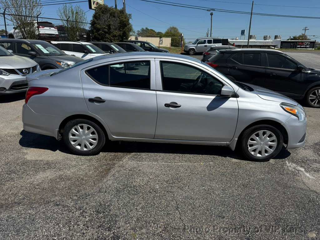 Used 2017 Nissan Versa S Plus image 4