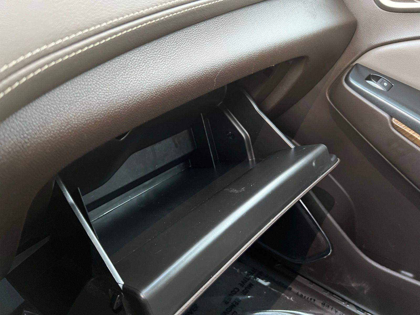 Used 2019 GMC Yukon XL Denali image 35