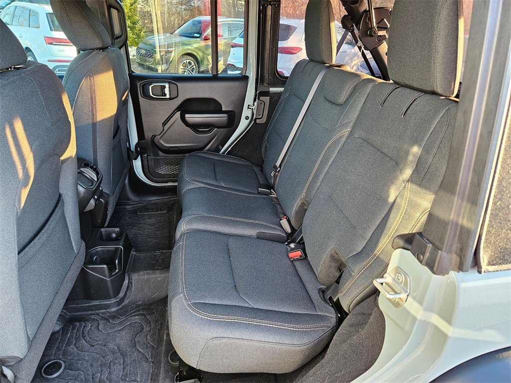 Used 2024 Jeep Wrangler Sport S image 21