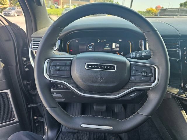 Used 2022 Jeep Wagoneer Series III w/ Premium Group I AWD/4WD image 25