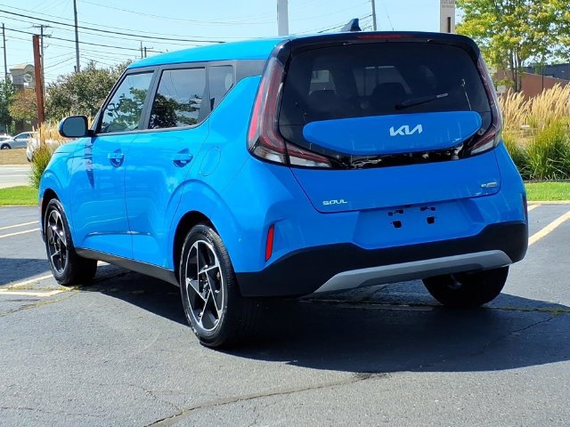 Used 2025 Kia Soul EX FWD image 6
