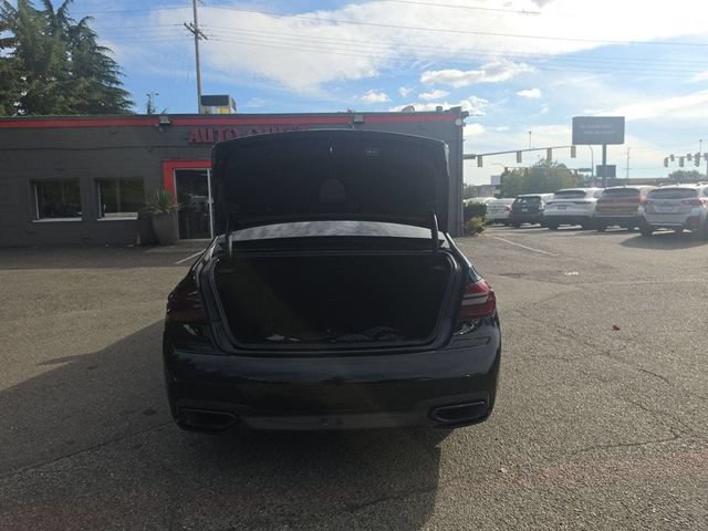Used 2016 BMW 750i xDrive AWD/4WD image 11