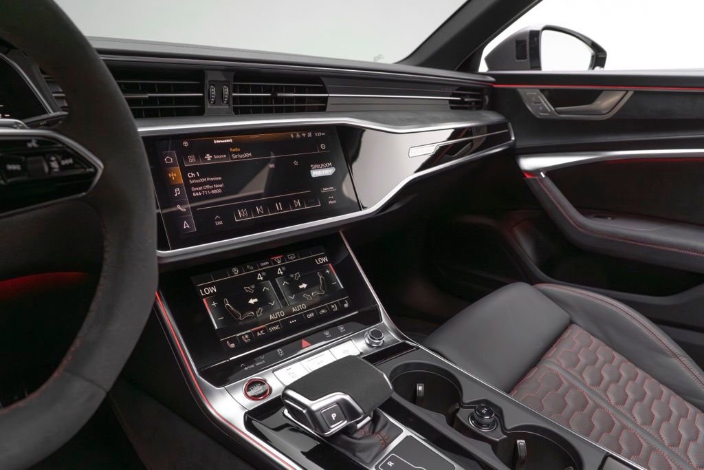 Used 2025 Audi RS 6 performance image 25