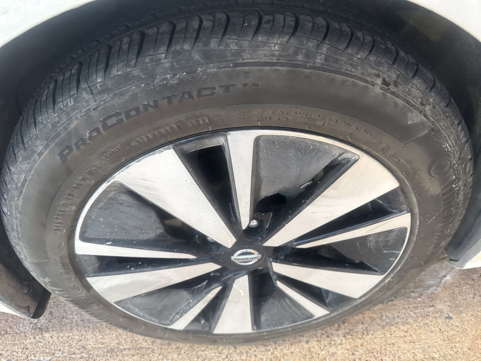 Used 2022 Nissan Altima 2.5 SV w/ SV Premium Package image 6