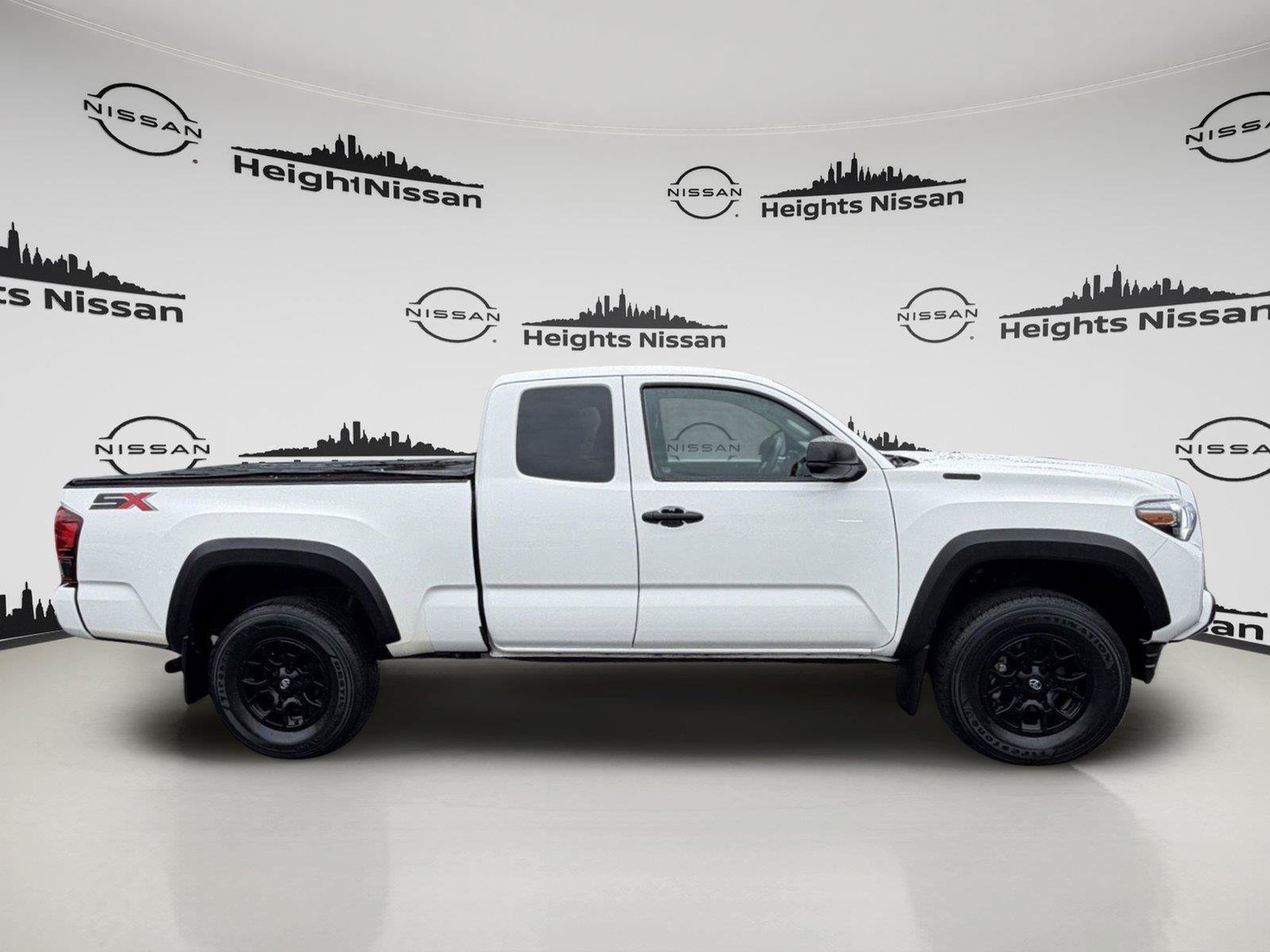 Used 2022 Toyota Tacoma SR w/ SX Package RWD image 7
