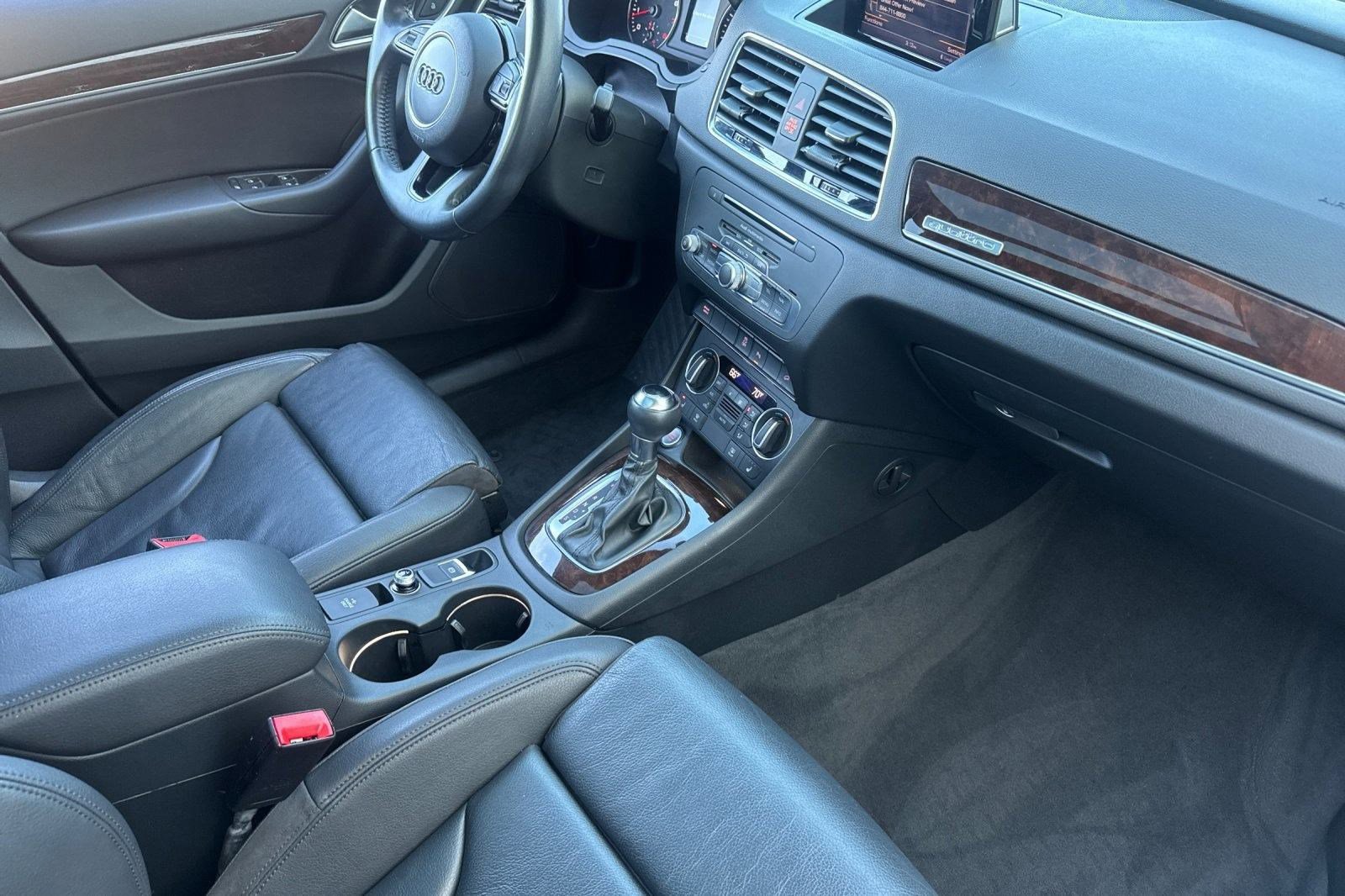 Used 2018 Audi Q3 2.0T Premium Plus w/ Premium Plus Package image 32