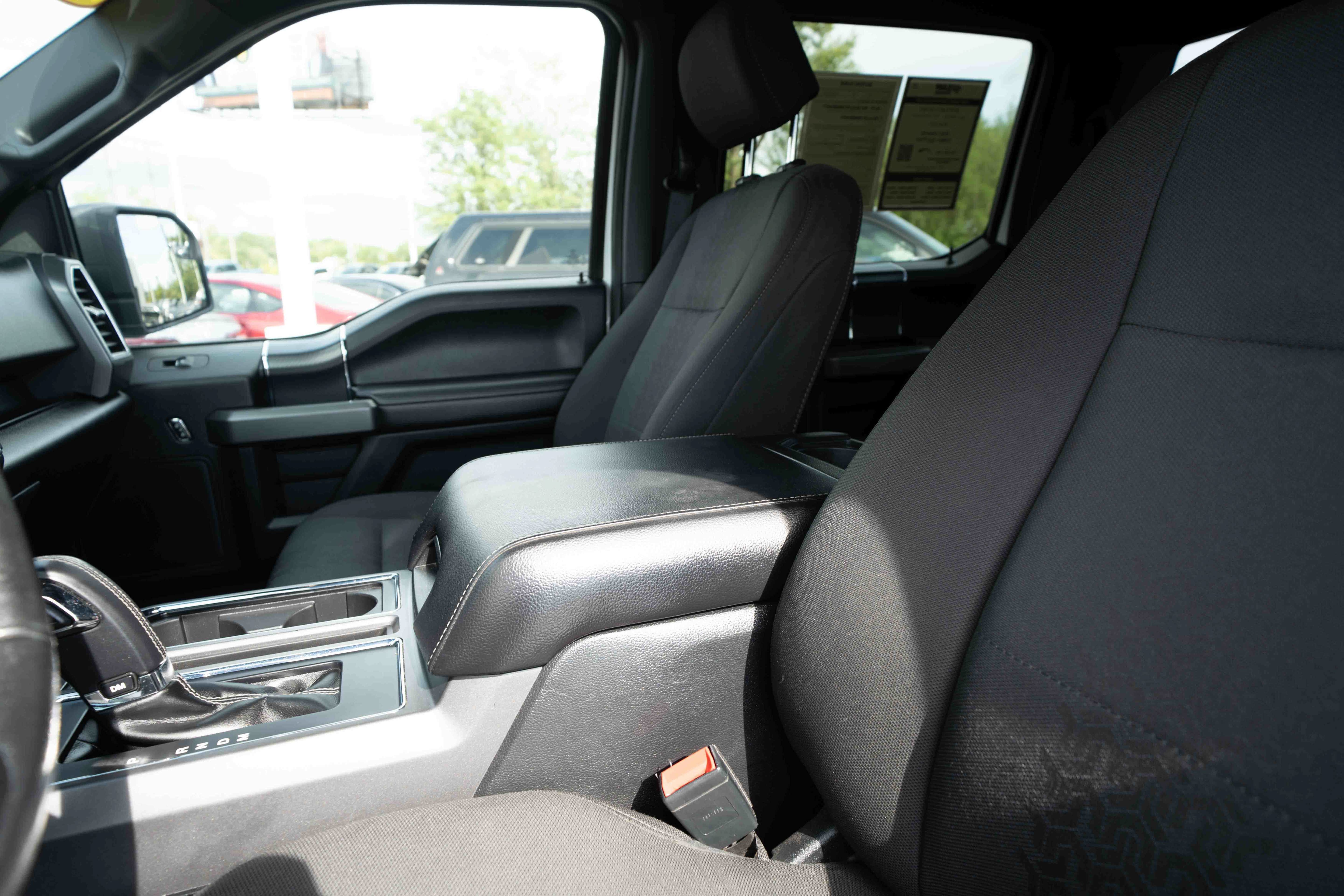 Used 2018 Ford F150 XLT w/ Equipment Group 302A Luxury AWD/4WD image 10