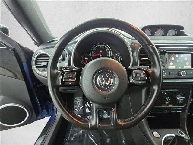 Used 2013 Volkswagen Beetle 2.0T FWD image 27