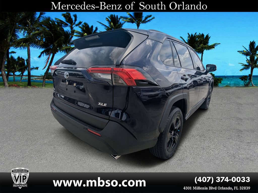 Used 2025 Toyota RAV4 XLE FWD image 15