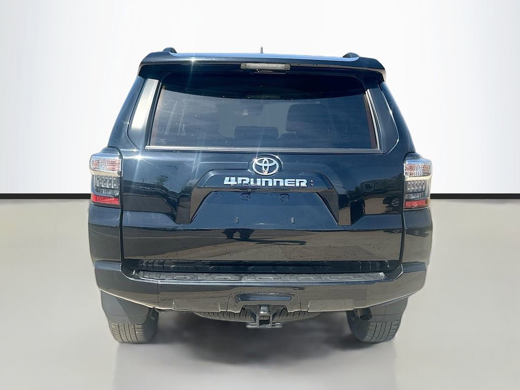 Used 2024 Toyota 4Runner SR5 AWD/4WD image 6