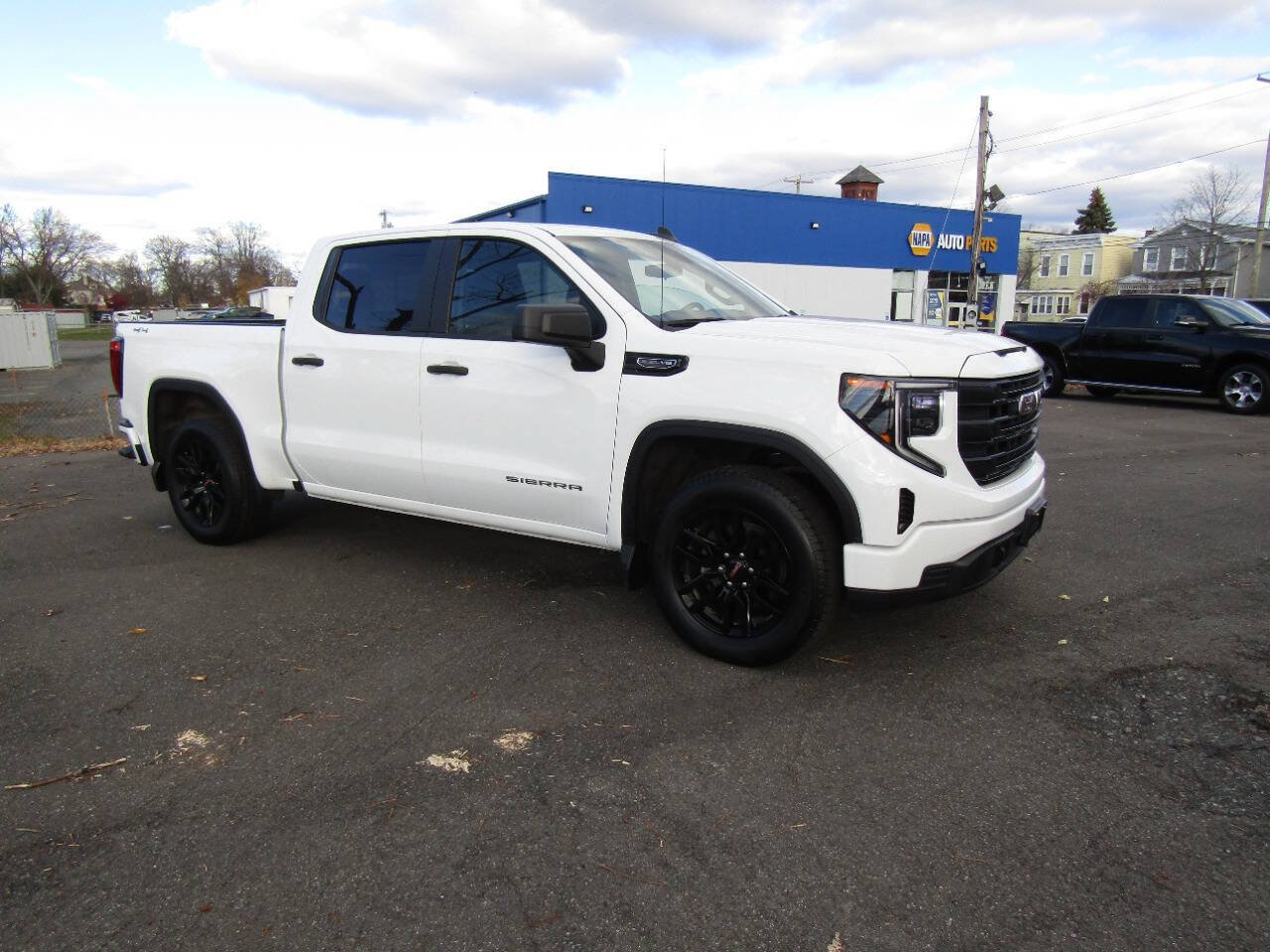 Used 2024 GMC Sierra 1500 Pro w/ Graphite Edition AWD/4WD image 47