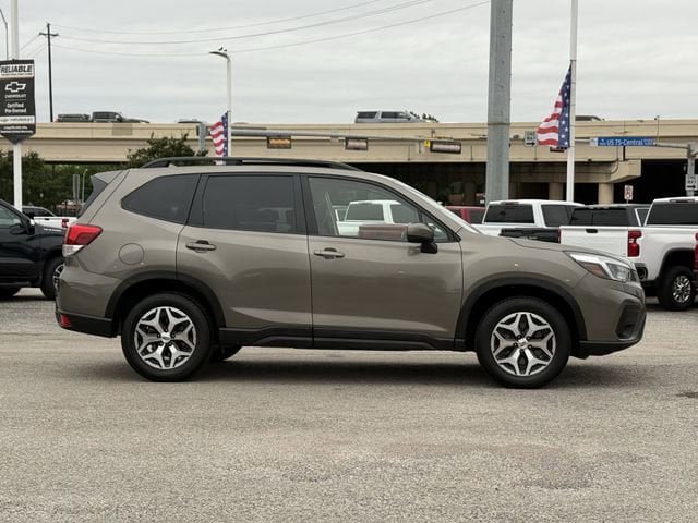 Used 2021 Subaru Forester Premium w/ Popular Package #1 AWD/4WD image 15