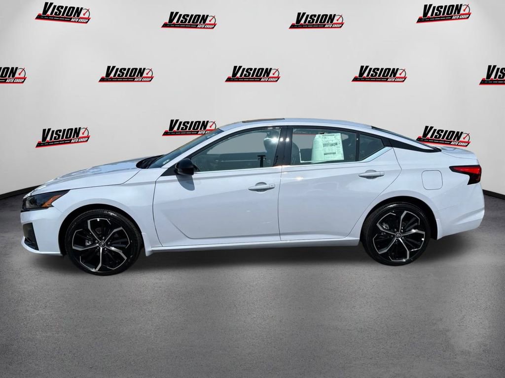 New 2025 Nissan Altima 2.5 SR w/ SR Premium Package image 8