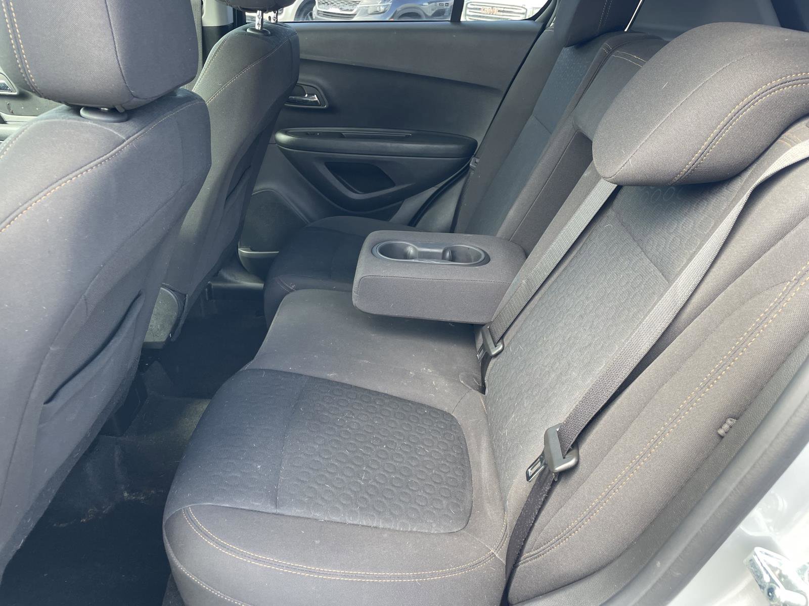 Used 2022 Chevrolet Trax LS w/ Tint and Cruise Package image 6