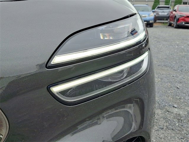 Used 2023 Genesis G70 3.3T w/ Sport Advanced Package image 10