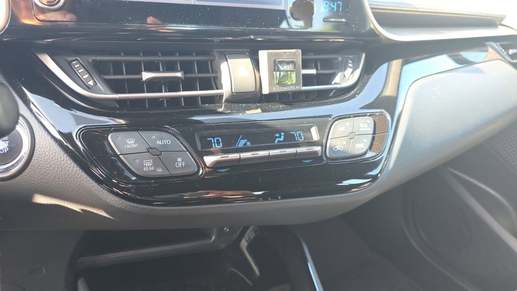 Used 2019 Toyota C-HR XLE image 25