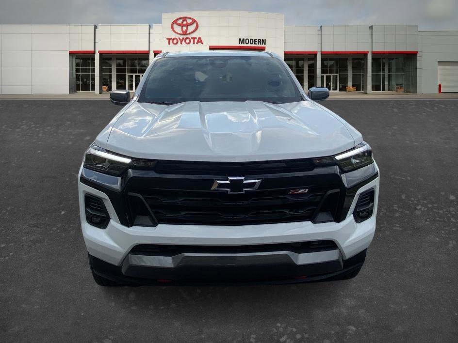 Used 2025 Chevrolet Colorado Z71 w/ Z71 Convenience Package 2 image 2