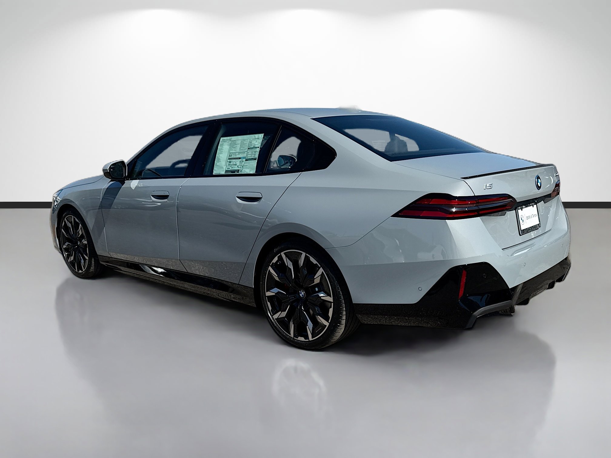 New 2026 BMW i5 eDrive40 image 5