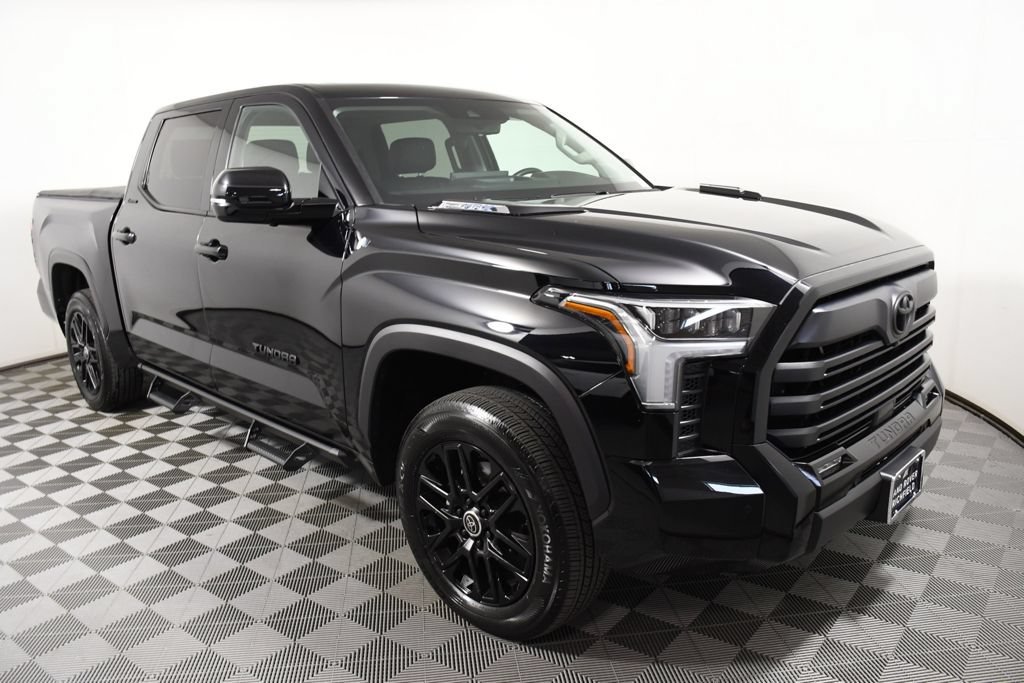 Used 2024 Toyota Tundra Limited AWD/4WD image 8